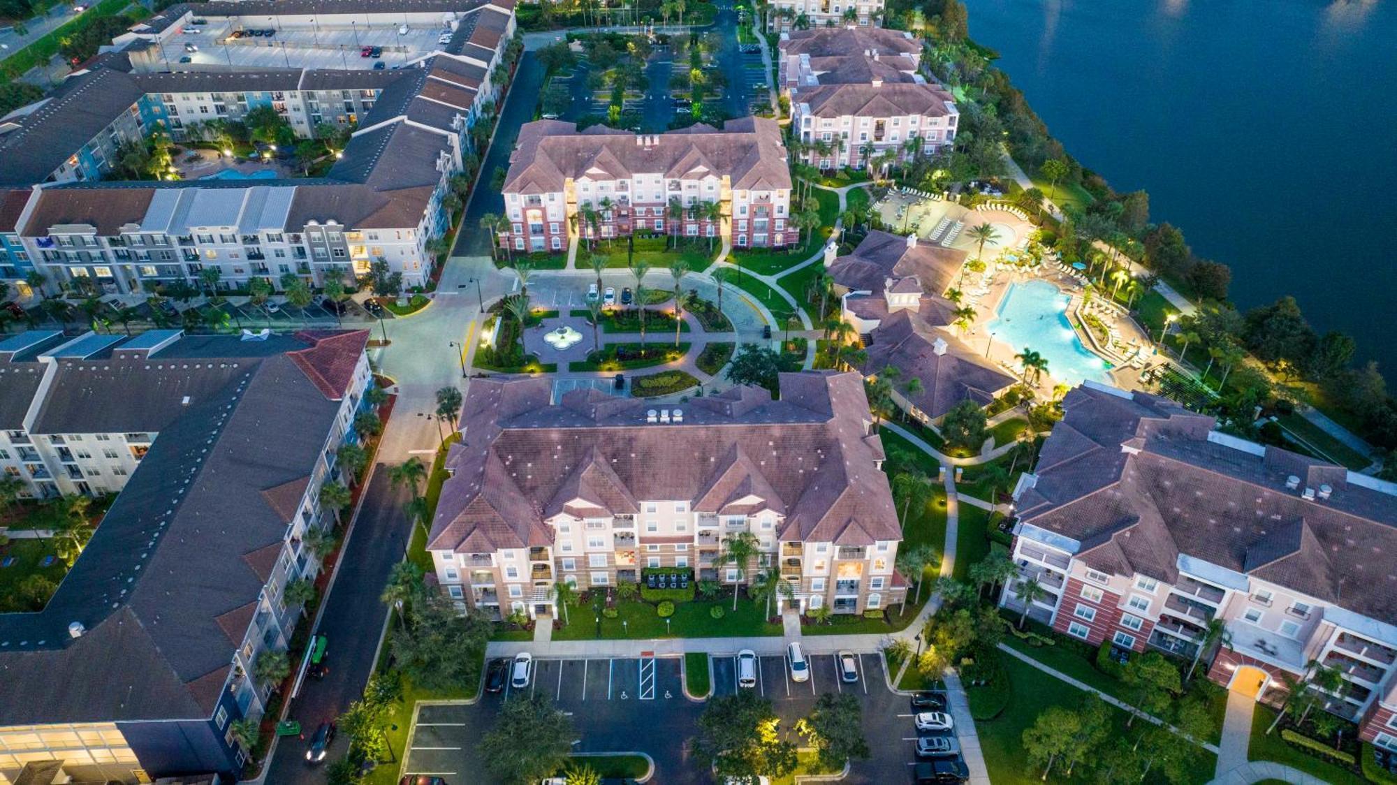 Location Location Orlando Resort Near All Parks! Int'L Dr Exterior photo