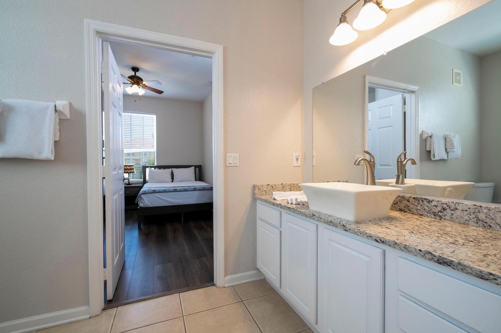 Location Location Orlando Resort Near All Parks! Int'L Dr Exterior photo